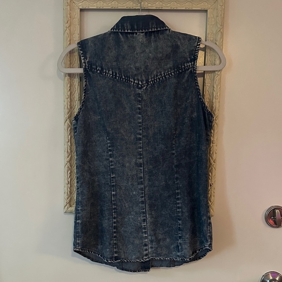 TRUTH | Blue Denim Acid Wash Vest with Button Details and Collarbone Studs - Picture 9 of 12